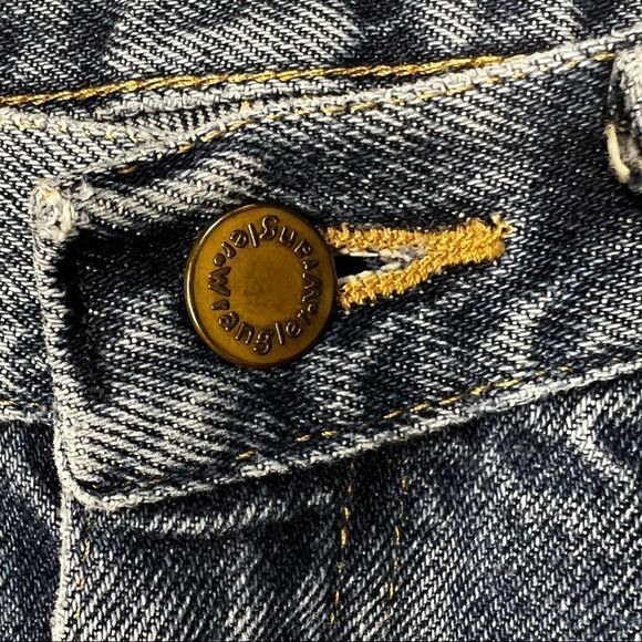 Vintage Wrangler Cut off denim shorts - Picture 3 of 10